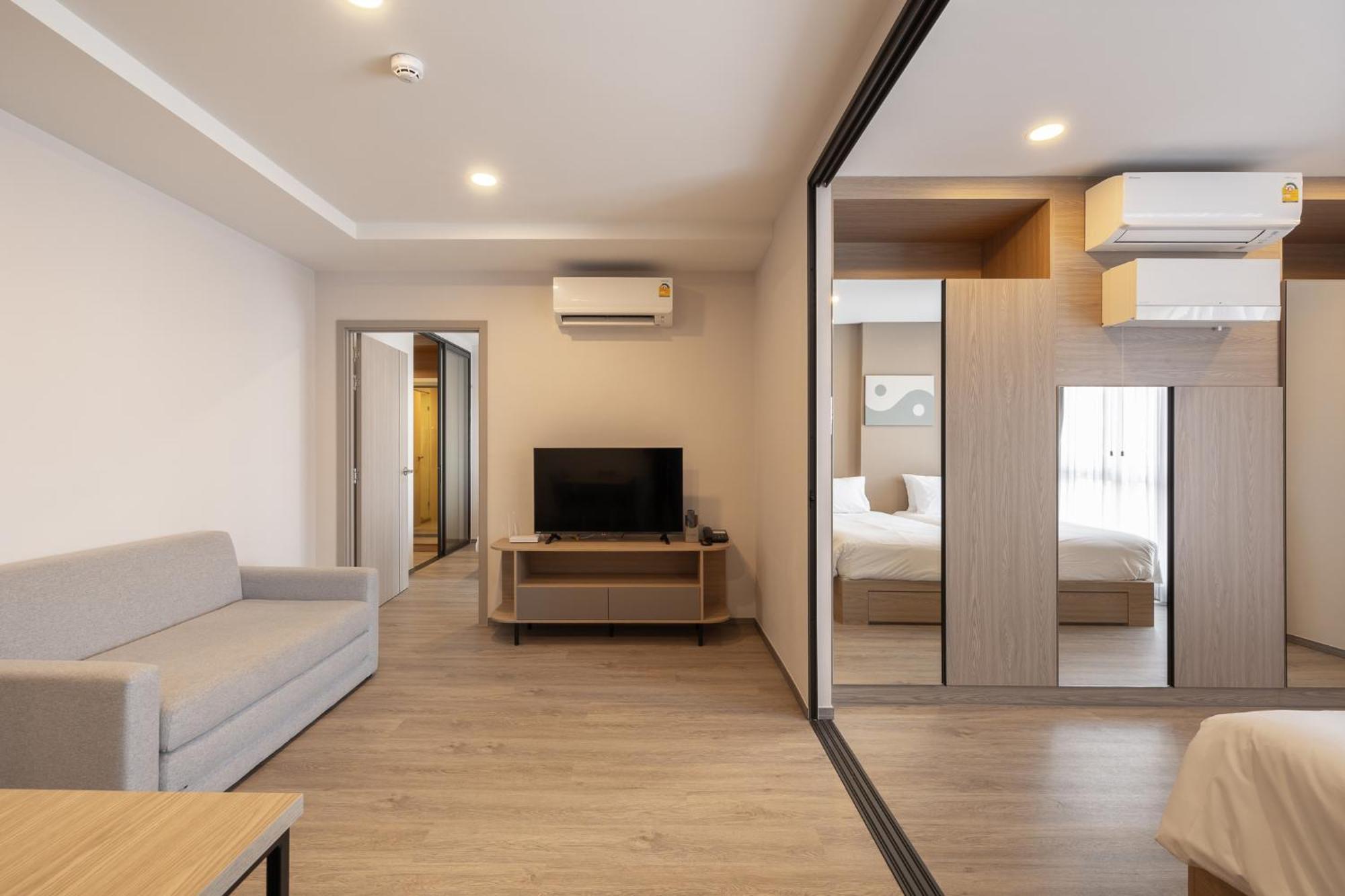 Salaya One Hotel & Service Apartment Dış mekan fotoğraf